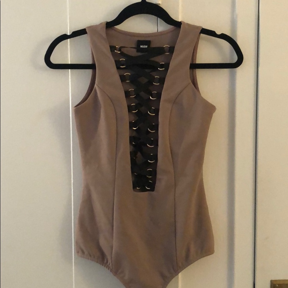 Nude/Black Bodysuit